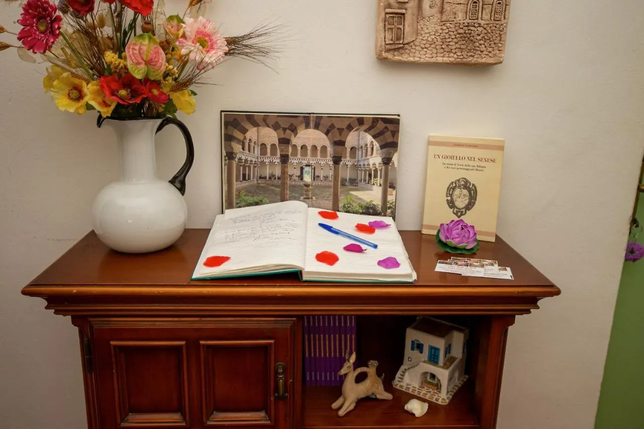 Antico Borgo Di Torri Bed & Breakfast Sovicille